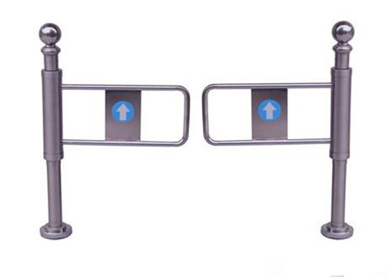 SS304 handschommelings Voetturnstile Poort leverancier